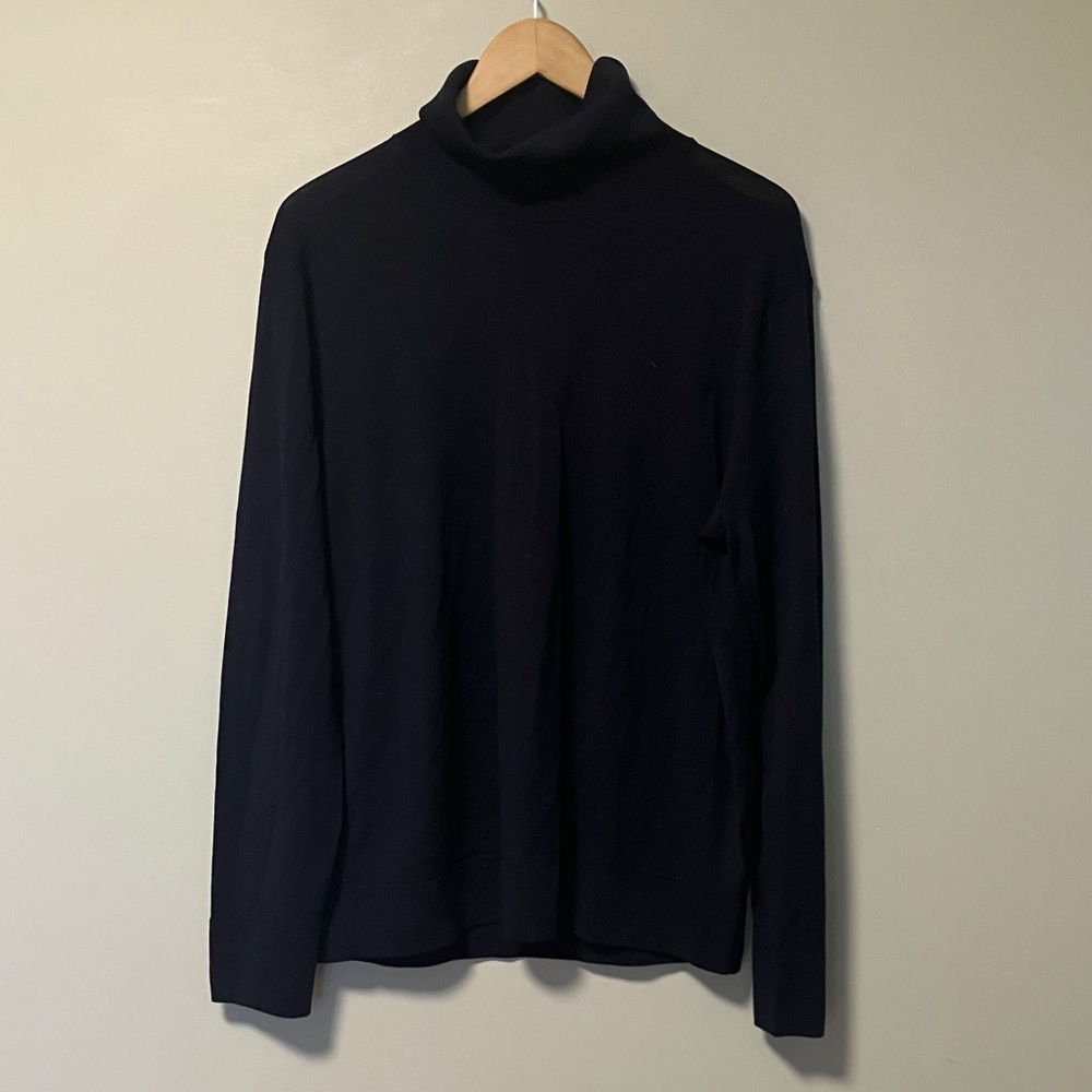 Brooks Brothers Brookstech Merino 100% merino wool Navy Blue Turtleneck Sweater